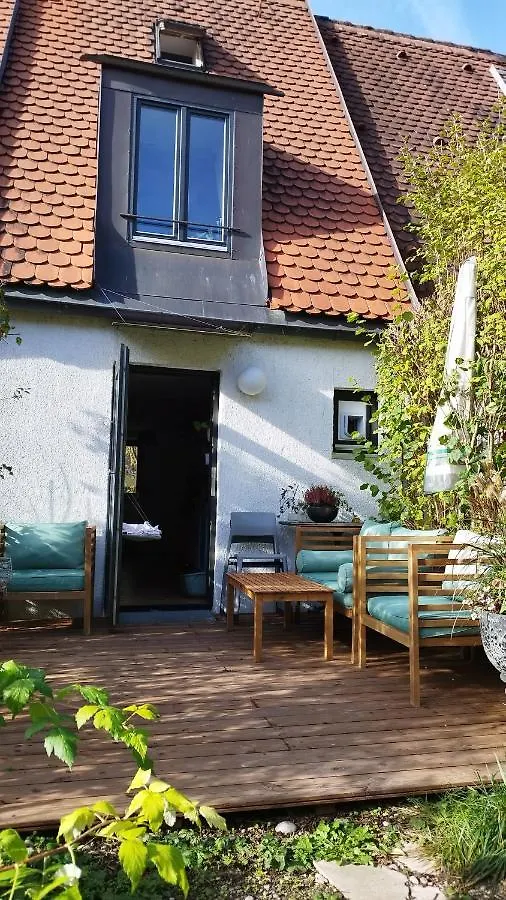 ホテル Atelier & Gardenhouse Glamping ミュンヘン ラグジュアリーテント